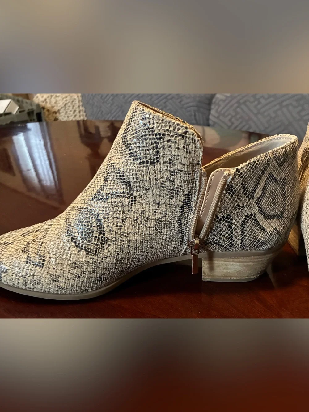 Wonderly snake print